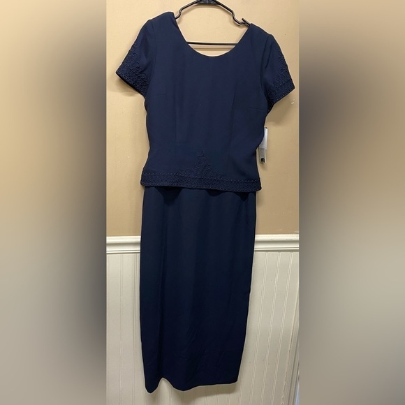 Donna Morgan Dark Blue Evening Dress Short Sleeve Size 10 NWT - Picture 1 of 5